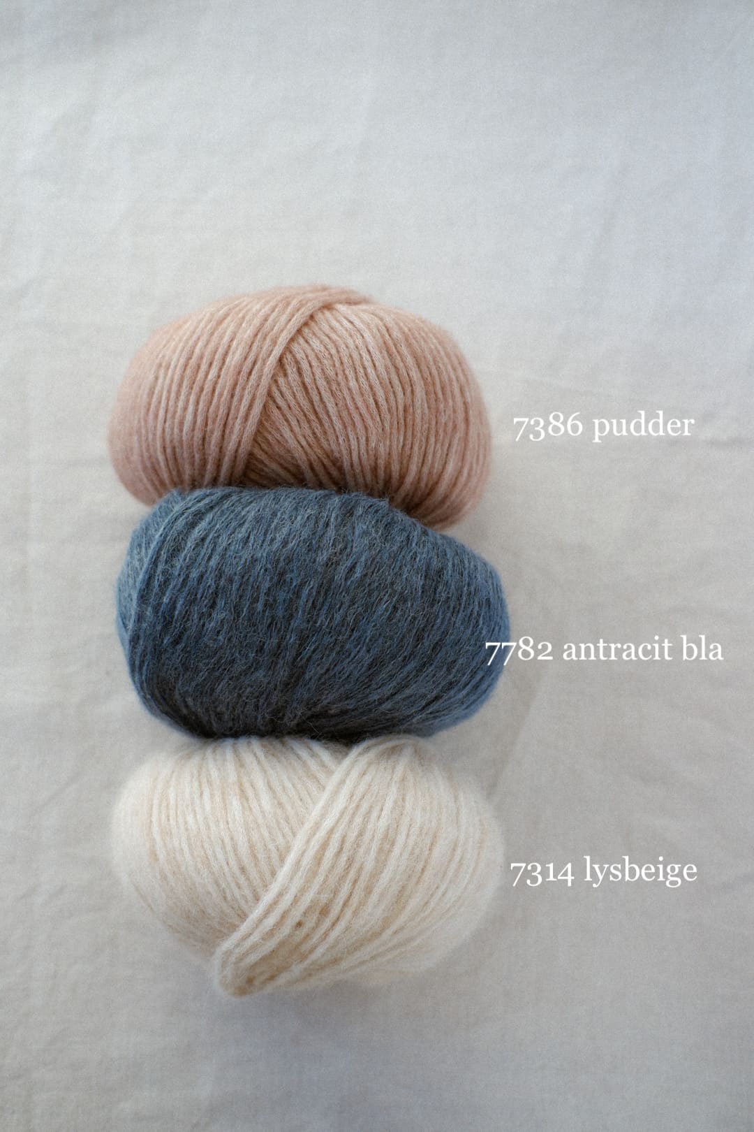 kit 'WINTER BULBS SWEATER' - Imagen 19