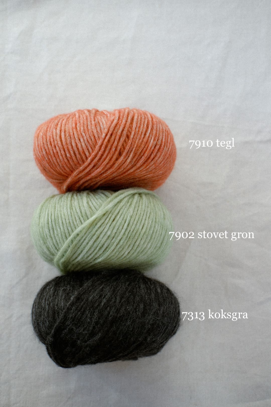 kit 'WINTER BULBS SWEATER' - Imagen 21