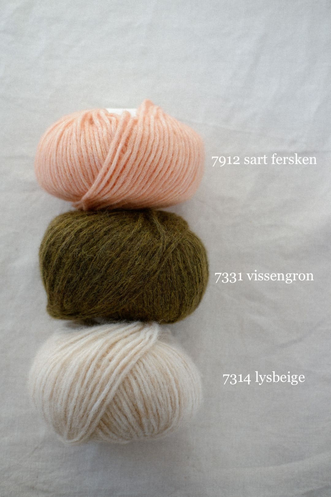 kit 'WINTER BULBS SWEATER' - Imagen 23