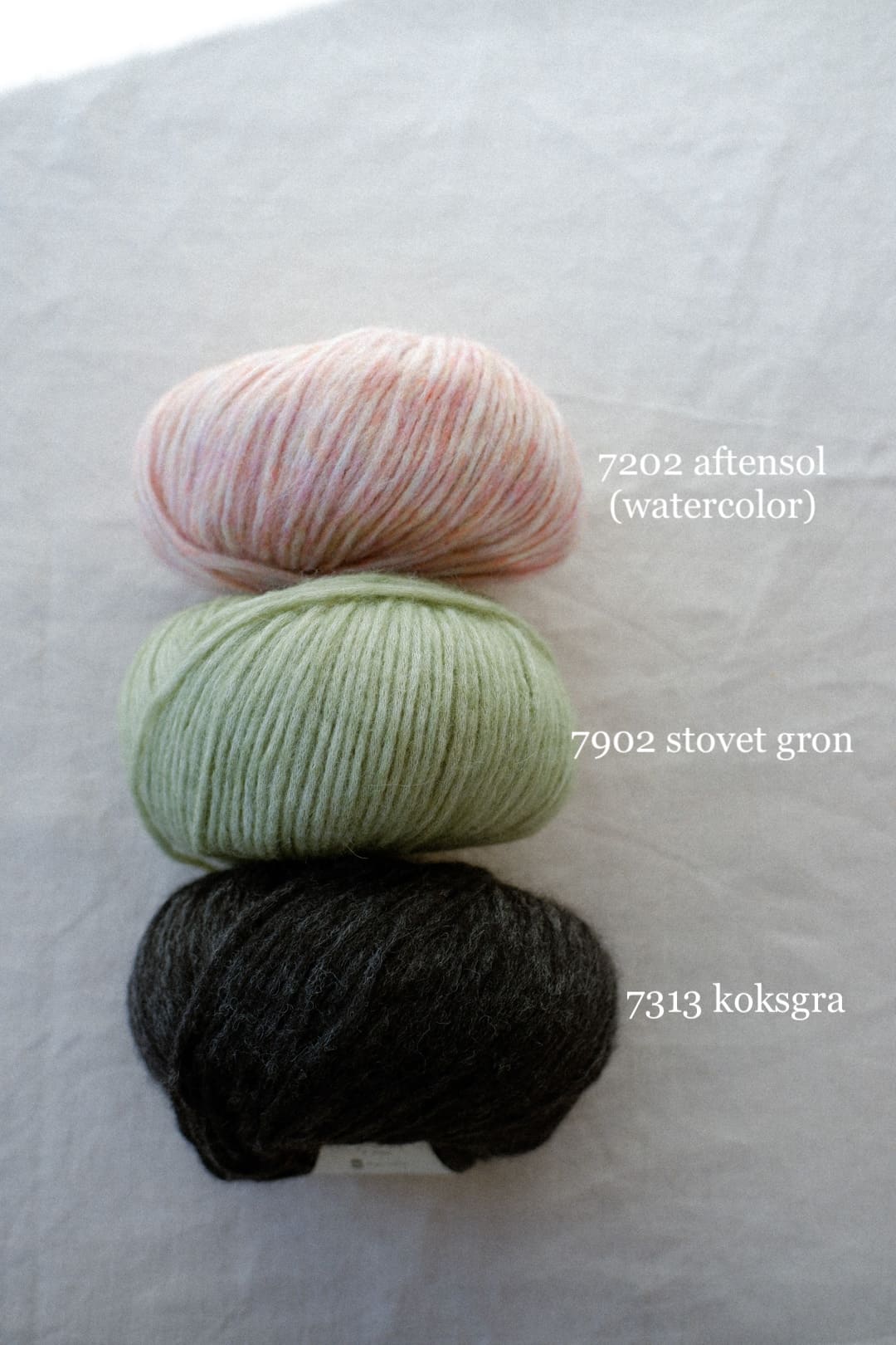 kit 'WINTER BULBS SWEATER' - Imagen 27