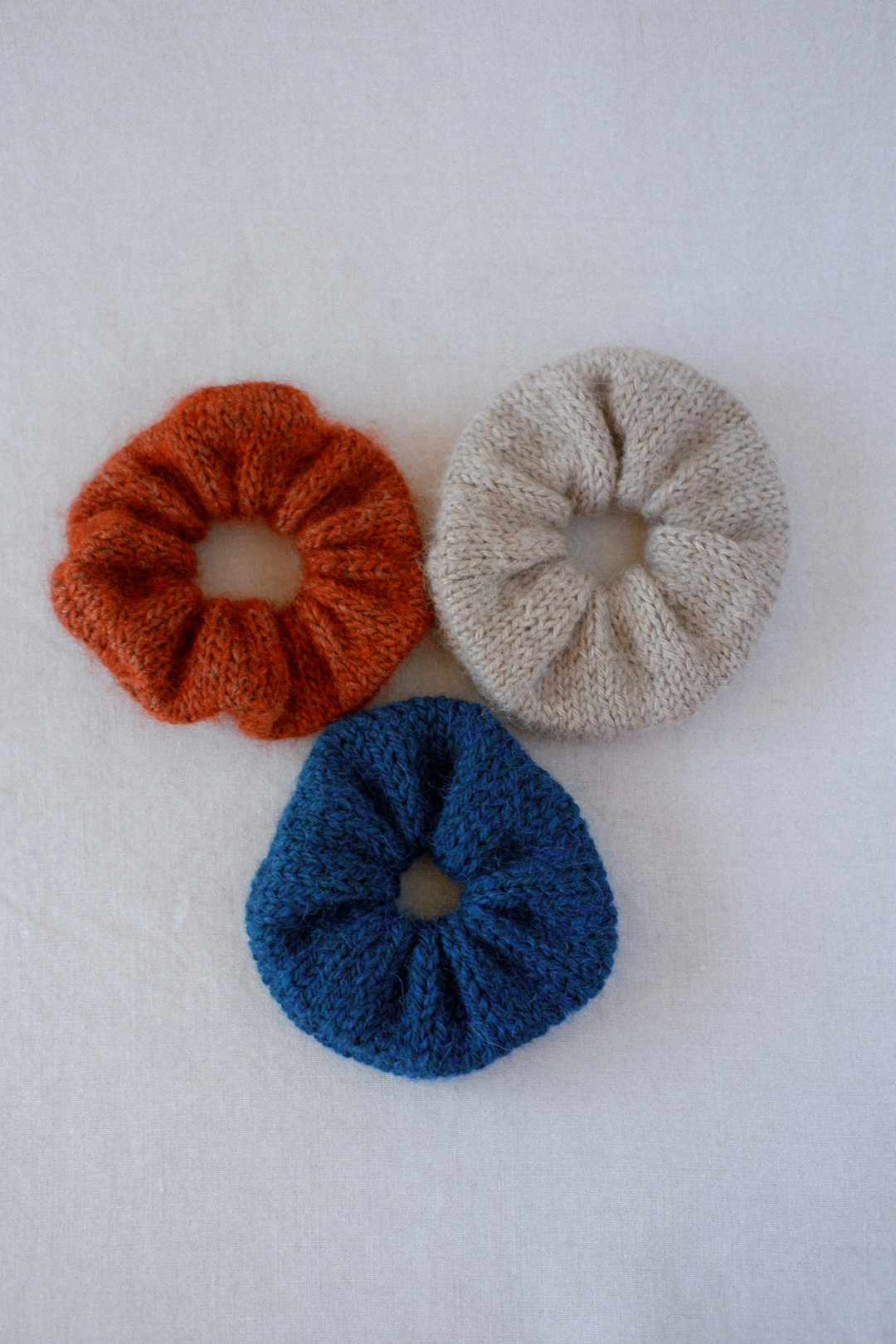 scrunchies - english pattern - Imagen 2
